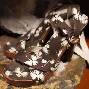 GUCCI | Brown Floral Print Wooden Heels | Sandals | Size 7